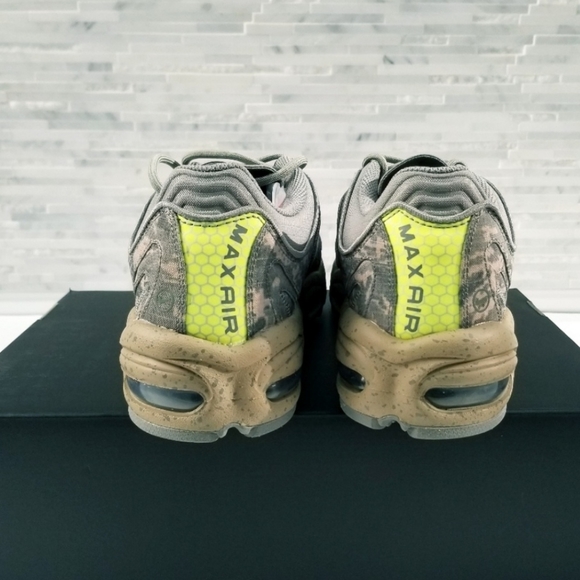 New NIKE Air Max Tailwind IV SP Digi Camo Sneakers - Picture 5 of 8